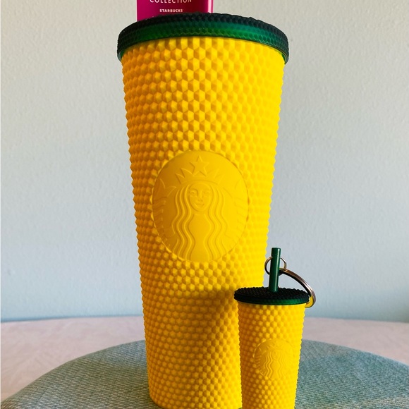 🍍STARBUCKS PINEAPPLE KEY CHAIN - Picture 4 of 4